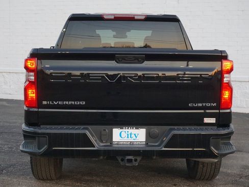 New 2025 Chevrolet Silverado 1500 Custom image 6