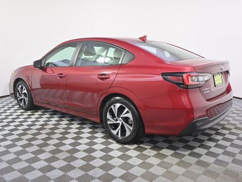 Used 2025 Subaru Legacy Premium AWD/4WD image 3