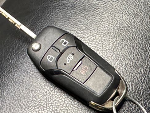 Used 2024 Ford Transit 350 XLT image 22