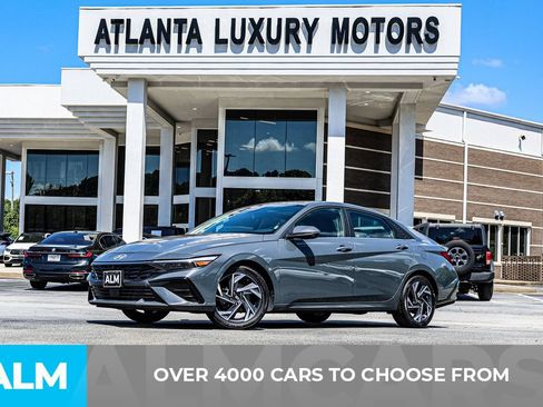 Used 2024 Hyundai Elantra Limited FWD image 3