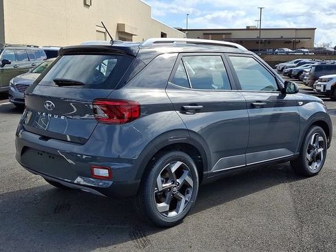 New 2026 Hyundai Venue SEL FWD image 4