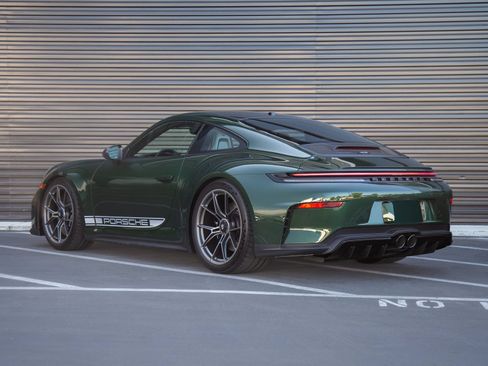 Certified 2026 Porsche 911 GT3 RWD image 3