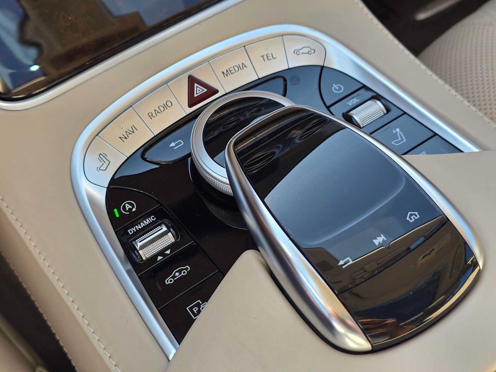 Used 2019 Mercedes-Benz S 560 Sedan image 34