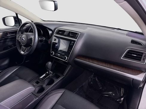 Used 2018 Subaru Outback 2.5i Limited AWD/4WD image 30