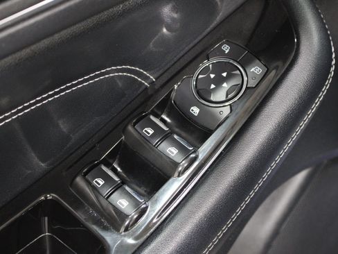 Used 2016 Ford Edge Titanium AWD/4WD image 7