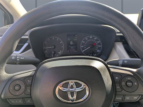 Used 2024 Toyota Corolla LE image 28