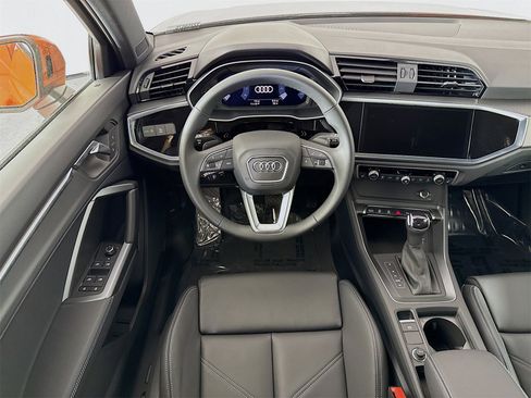 New 2025 Audi Q3 2.0T Premium image 22