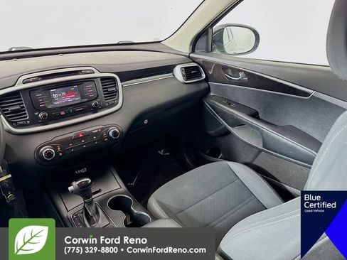 Used 2016 Kia Sorento LX image 24