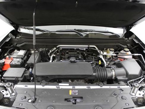 New 2026 GMC Canyon Denali w/ LPO, Black Badging Package AWD/4WD image 33