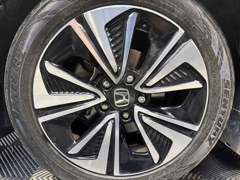 Used 2018 Honda Civic EX-L image 30