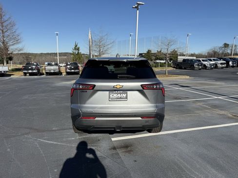 Used 2025 Chevrolet Equinox LT image 6