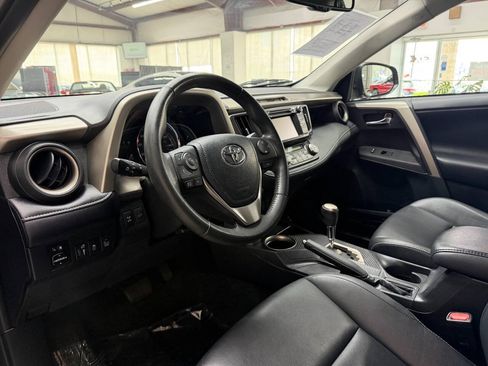 Used 2014 Toyota RAV4 Limited w/ Technology Package AWD/4WD image 20