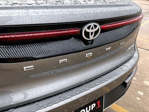 Certified 2023 Toyota Crown AWD/4WD image 31