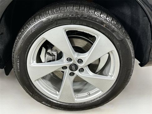 New 2025 Audi Q5 Premium Plus image 24