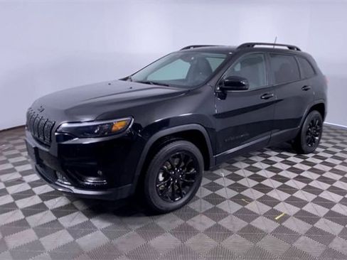 Used 2023 Jeep Cherokee Altitude Lux image 28