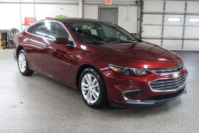 Used 2016 Chevrolet Malibu LT w/ Leather Package FWD image 1