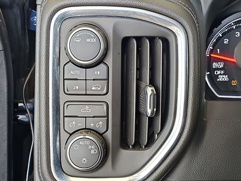 Used 2021 Chevrolet Silverado 1500 LT w/ Bed Protection Package AWD/4WD image 29
