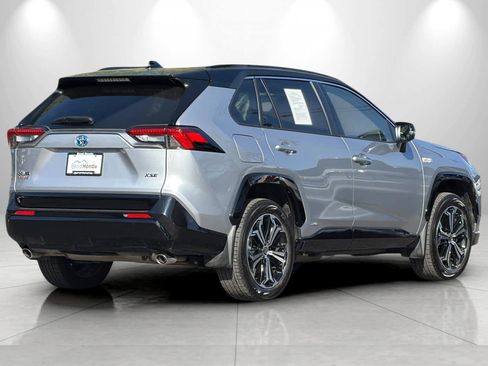 Used 2023 Toyota RAV4 XSE AWD/4WD image 2