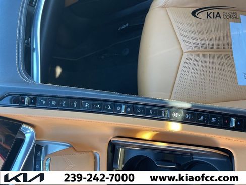 Used 2020 Chevrolet Corvette Stingray Preferred Cpe w/ 2LT Preferred Equipment Group image 17