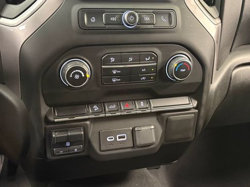 Certified 2021 Chevrolet Silverado 1500 Custom Trail Boss AWD/4WD image 19