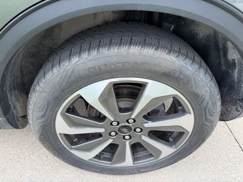 Used 2024 Ford Escape Platinum AWD/4WD image 12