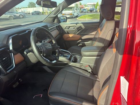 Used 2023 GMC Canyon AT4 AWD/4WD image 8