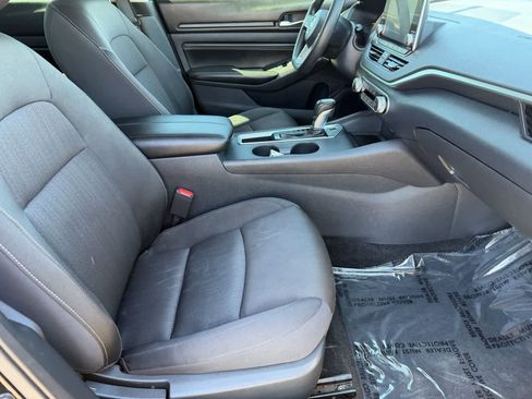 Certified 2019 Nissan Altima 2.5 S FWD image 11