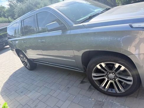 Used 2020 GMC Yukon XL Denali w/ Denali Ultimate Package AWD/4WD image 1