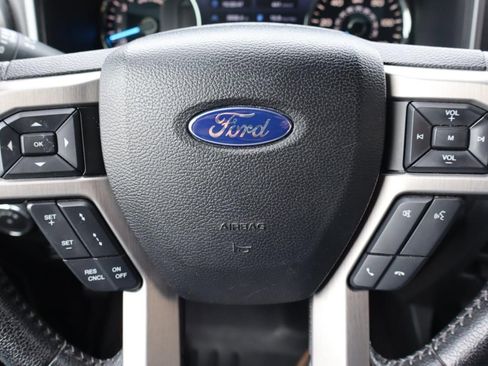 Used 2016 Ford F150 Platinum w/ Equipment Group 701A Luxury image 18