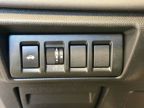 Used 2020 Subaru Legacy Limited image 17