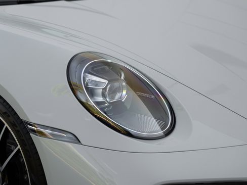 Used 2022 Porsche 911 Turbo S image 11