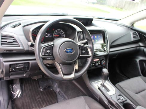 Used 2017 Subaru Impreza 2.0i Premium AWD/4WD image 16