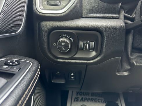 Used 2021 RAM 1500 Laramie w/ Night Edition image 18