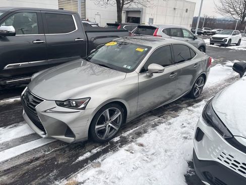 Used 2018 Lexus IS 300 300 image 2