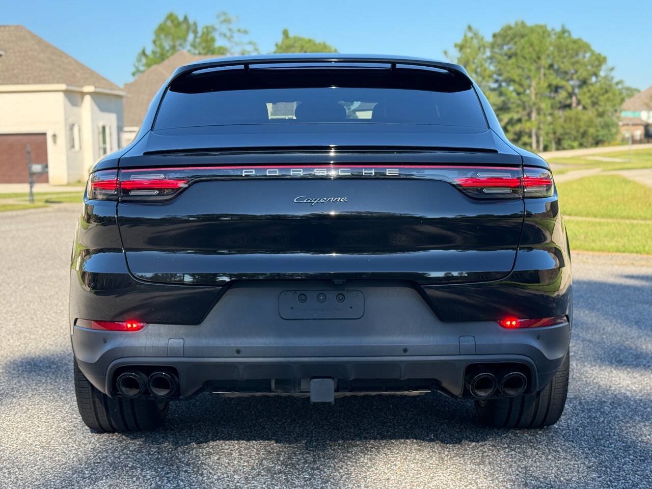 Used 2023 Porsche Cayenne Platinum Edition AWD/4WD image 4