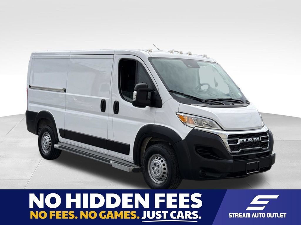Used 2025 RAM ProMaster 2500 w/ U-Haul Equipment Group FWD 360° Tour