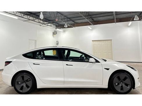 Used 2022 Tesla Model 3 Long Range AWD/4WD image 10