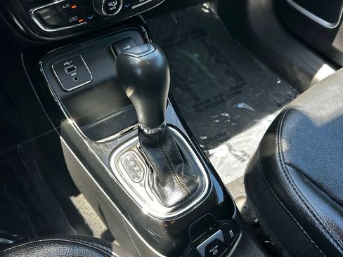 Used 2021 Jeep Compass Limited FWD image 22