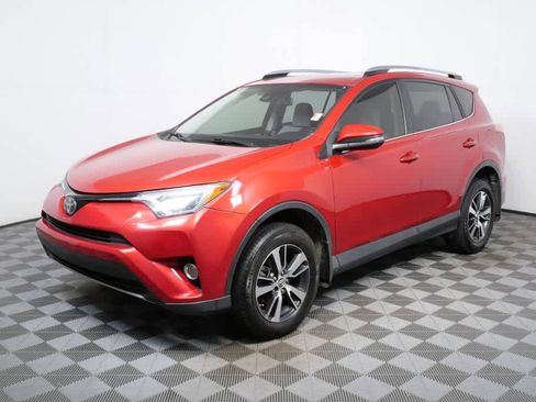 Used 2017 Toyota RAV4 XLE image 3