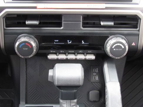 Used 2025 Toyota 4Runner SR5 RWD image 28