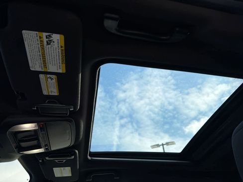 Certified 2025 Subaru Forester Premium image 20