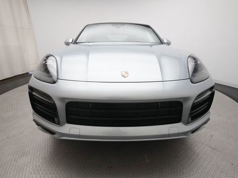 Certified 2023 Porsche Cayenne GTS AWD/4WD image 2