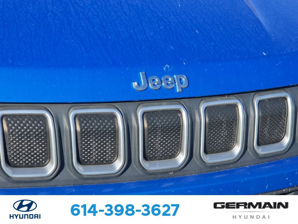 Used 2022 Jeep Compass Latitude w/ Sun and Sound Group AWD/4WD image 13