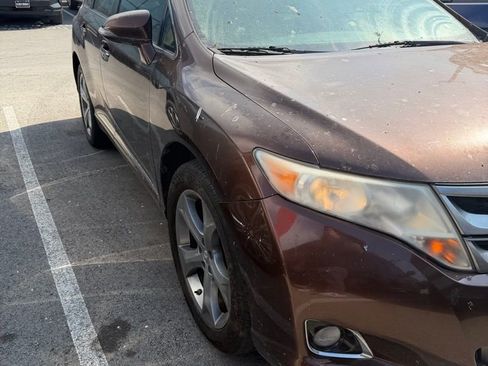 Used 2014 Toyota Venza XLE w/ XLE Premium Package image 3