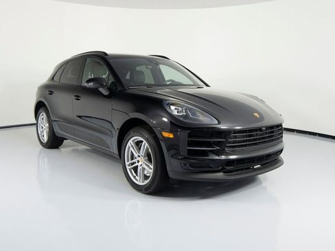 Certified 2021 Porsche Macan S AWD/4WD image 12