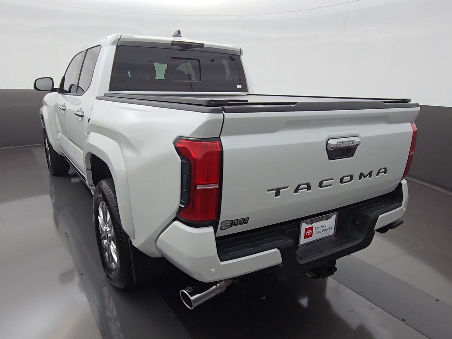 Certified 2026 Toyota Tacoma Limited AWD/4WD image 7