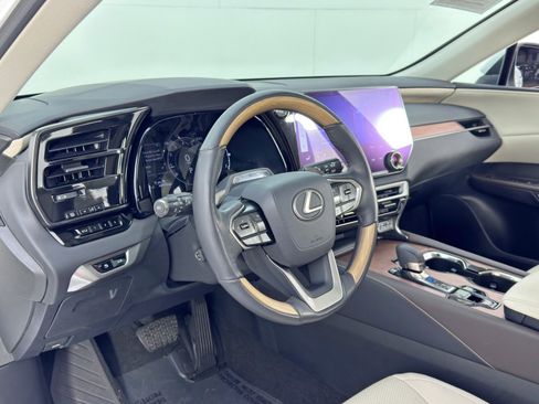 Used 2023 Lexus RX 350 Premium image 14
