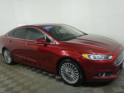 Used 2016 Ford Fusion Titanium FWD image 2