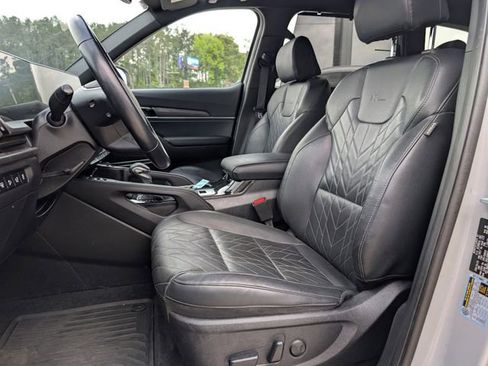 Used 2024 Kia Telluride EX X-Line AWD/4WD image 11