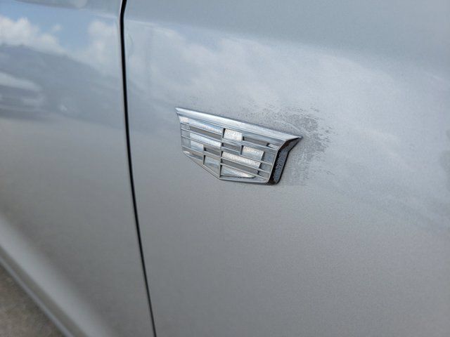 Used 2022 Cadillac XT4 Premium Luxury w/ Technology Package FWD image 13